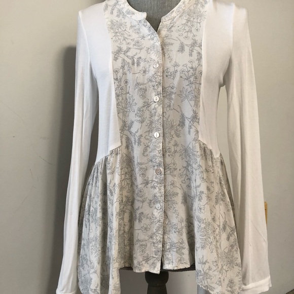 Anthropologie Tops - Anthropologie top size small